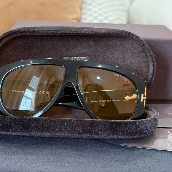 Tom Ford Sunglasses - Picture 6 of 8